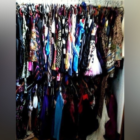 Meet your Posher, CrystalCharmz - Picture 6 of 8